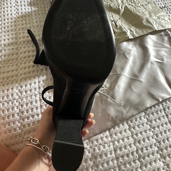 Giuseppe Zanotti ankle strap platform pump! New in box! Size 40. - Picture 2 of 11